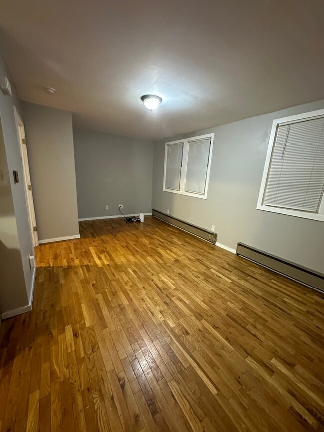 Photo - 77 Wesley St Unit 2