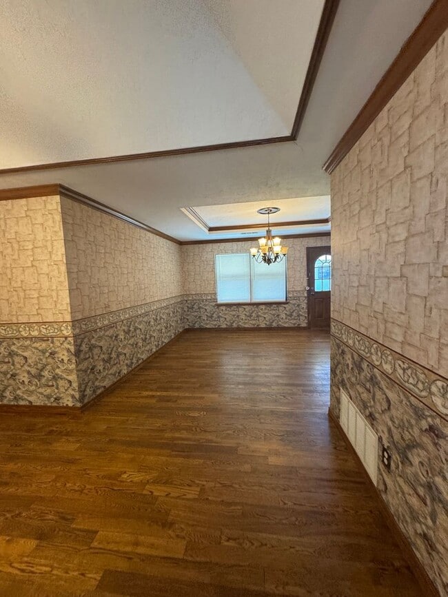 Photo - Adorable 4bedrooms 2bathrooms 2car garage ...
