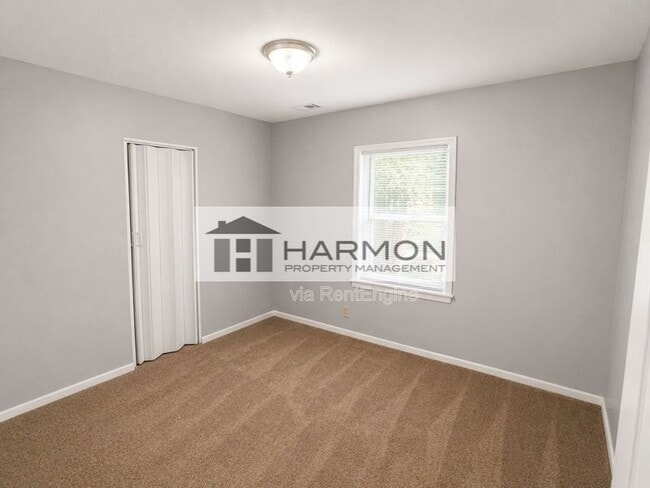 Photo - 6458 NW Parkview St