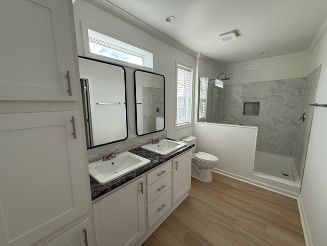 3808 Sunset Dr