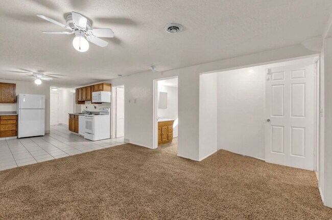 Photo - 2321 Harvest Ln