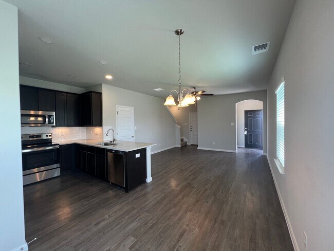 Photo - Luxury 3/2 Duplex in Seguin, Texas