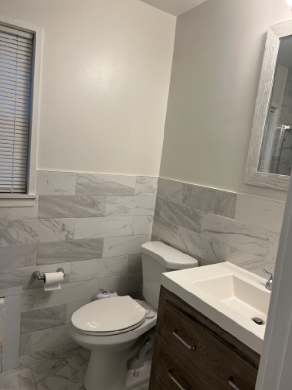 Photo - 406 Clawson St