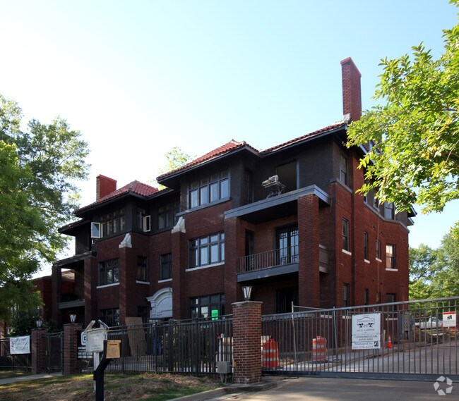 Rainwater Apartments - Rainwater Apartments