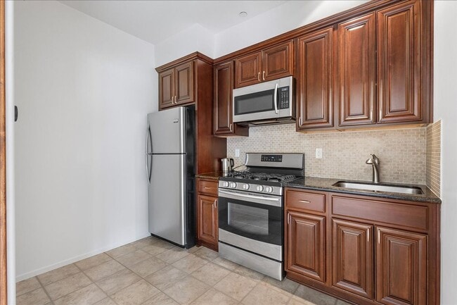 Photo - 10141 Grandview Dr. #A-2 | Studio | 1 bath Unit 1041 Grandview Dr. #A-2