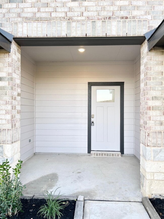Photo - 30007 Foxtail Pne Ct