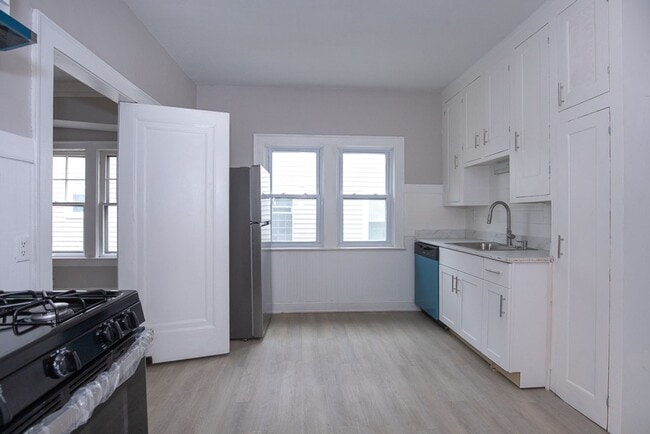 Photo - 2119 Lewis Dr Unit Down