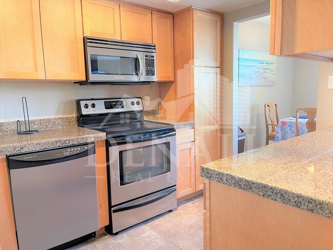Photo - 6651 N Campbell Ave Unit Apartment 279