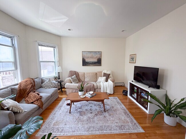 143 Hillside St Unit 2