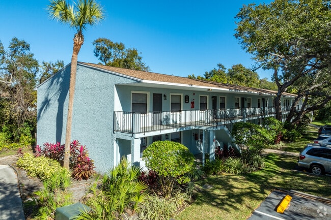 Building Photo - The Apartments at Oak Creek