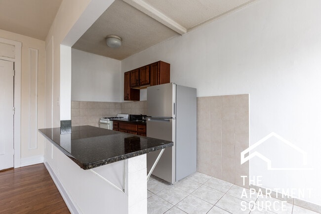 Photo - 2712 N Milwaukee Ave Unit 305