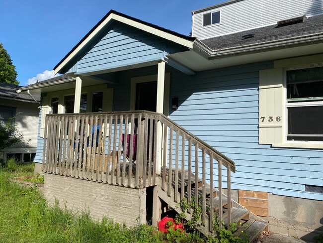 Building Photo - Steps from Campus, Minutes to Downtown – 4BR House on N Forest St | Pre-Leasing September 2026 Unit #101