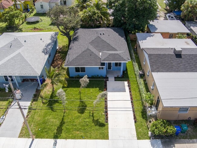 Photo - 1468 NW 51st St