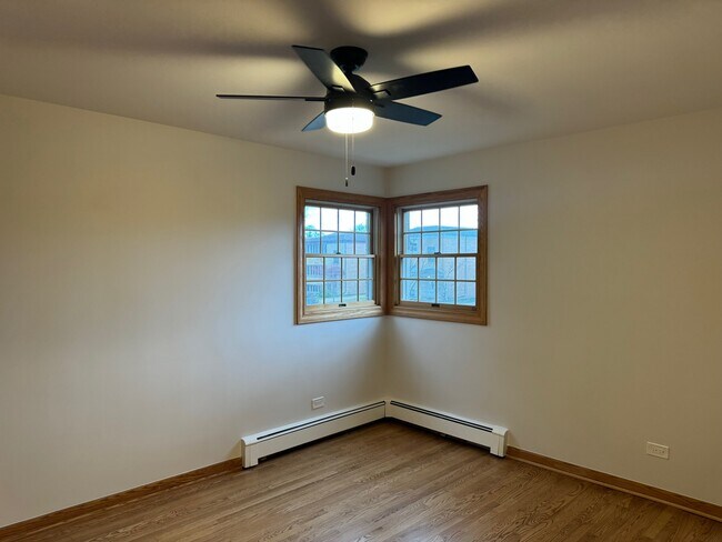 Photo - 8850 N Wisner St