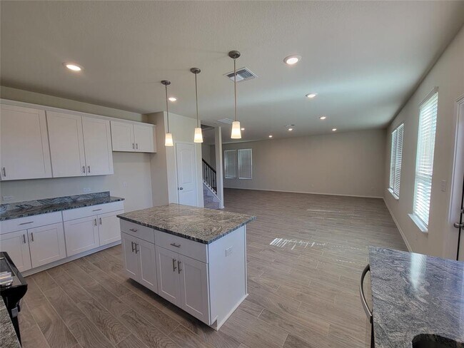 Photo - 2104 Cliffbrake Wy House