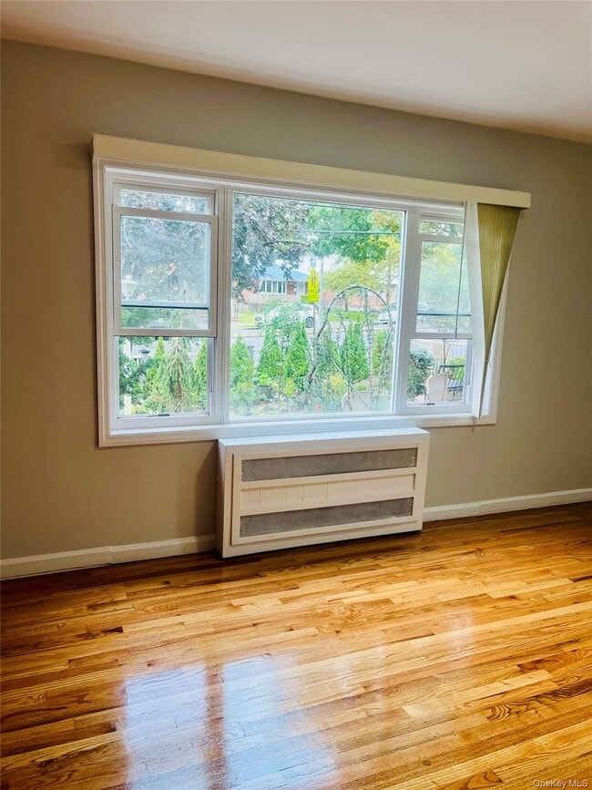 Photo - 15-42-42 Utopia Pkwy