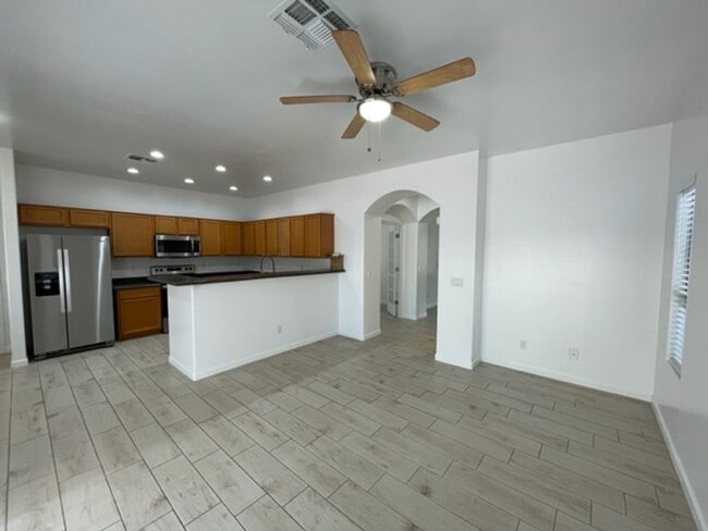 Building Photo - Chandler 3 Bedroom + Den Home | 2.5 Bath | 2-Car Garage | Warner & AZ Ave