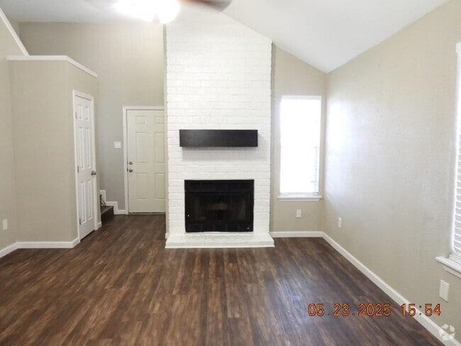 Building Photo - 7252 Mansions Dr Rental