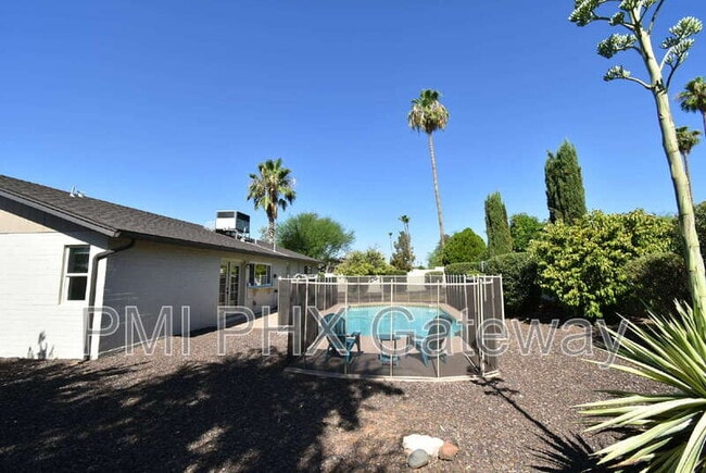 Photo - 5312 E Gelding Dr