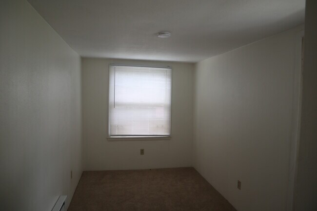 Photo - 241 Ash St Unidad 2