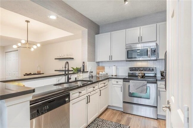 Photo - 1250 Parkwood Cir SE Unit 1206