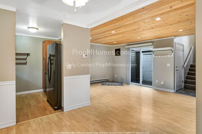 Photo - Stylish Two Bedroom Condo In West Linn! Mo...