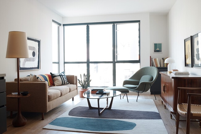 Días soleados, espacio con estilo: te espera la sala de estar perfecta.