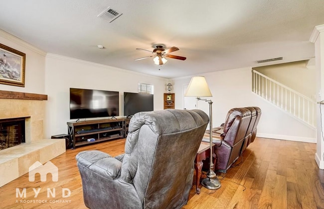 Photo - 9316 Bedford Ln