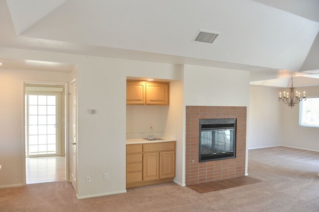 37 Port Royale Rd