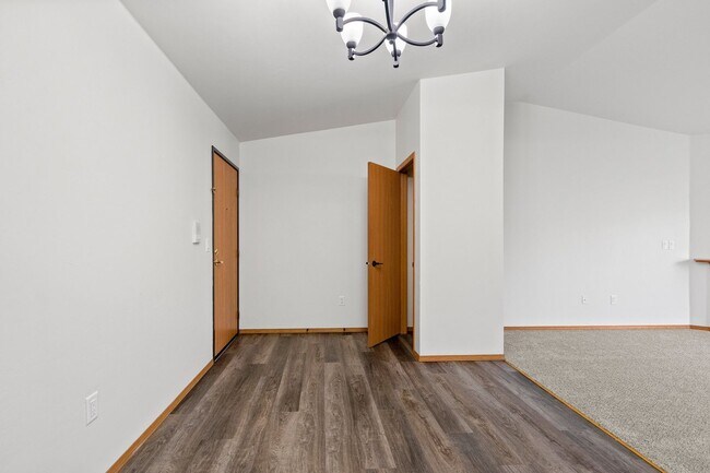 Photo - Regency Heights