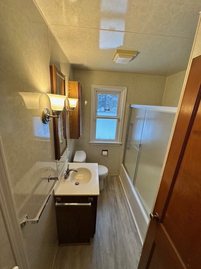 Photo - Charming 3-Bedroom Home with Large Backyard For Rent!