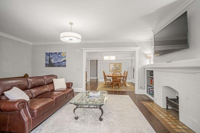 Photo - 3924 N Maryland Ave