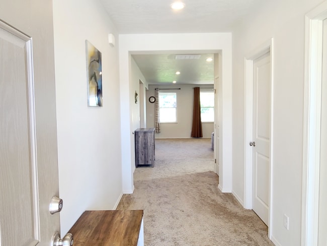 Photo - 8295 Diamond Point Cir NE