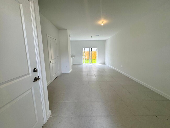 Photo - 2877 SE 24th Ave