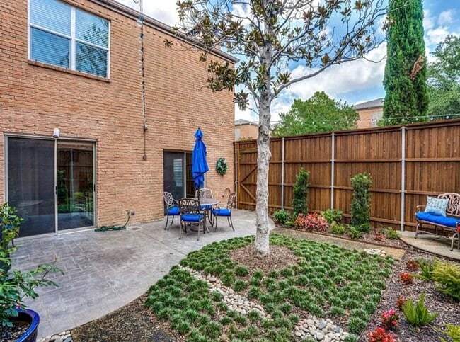 Patio trasero - 5734 Remington Park Sq Unidad 5734 Remington Park Sq