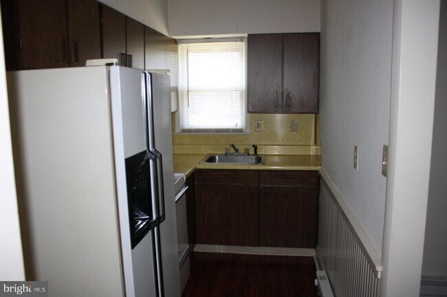 Photo - 223 W Bridge St Unidad B