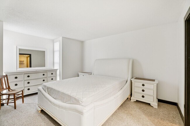 Photo - Fully Updated Move-In-Ready Townhouse