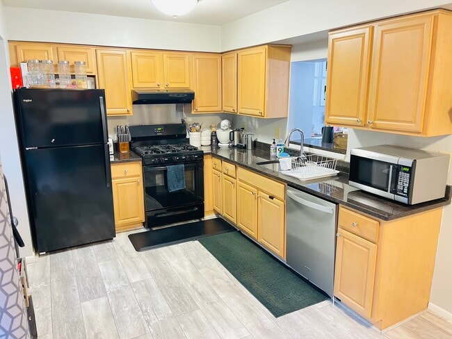 Photo - 16 Mateus Way