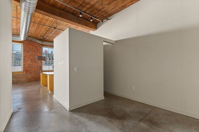 Photo - 721 N 17th St