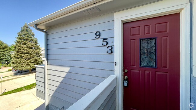 Building Photo - 1 Bedroom unit on Tampico for rent! Rental