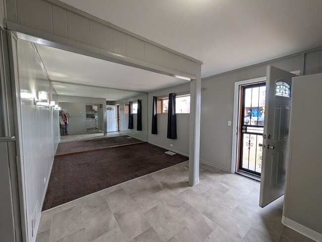 Photo - 1649 Florence St