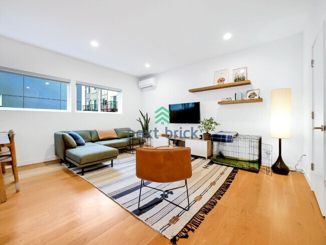 Photo - New Spacious 3 Bed 2.5 Bath Town home for Rent!