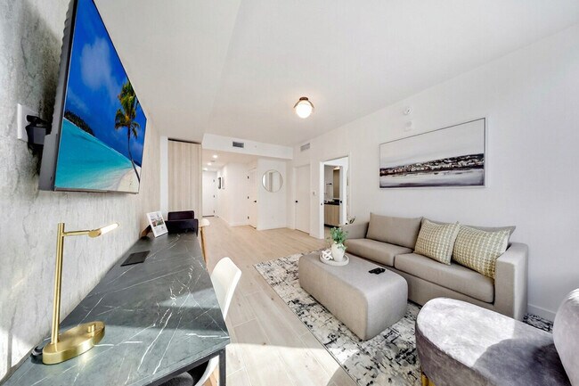 Photo - 36 NE 2nd St Unidad ID1422353P