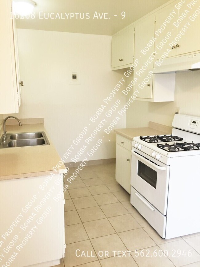 Photo - 16208 Eucalyptus Ave Unidad 9
