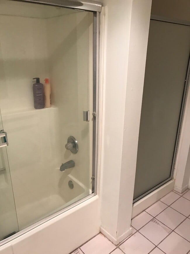 Photo - 1607 Glendon Ave Unit 2