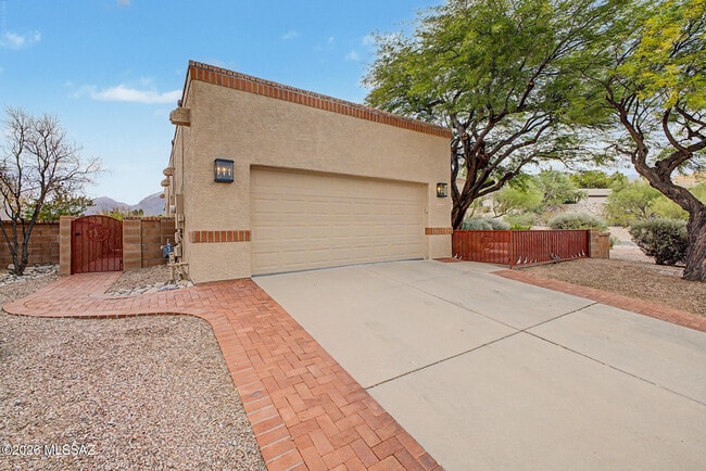 Photo - 5555 N Cres Ridge Dr