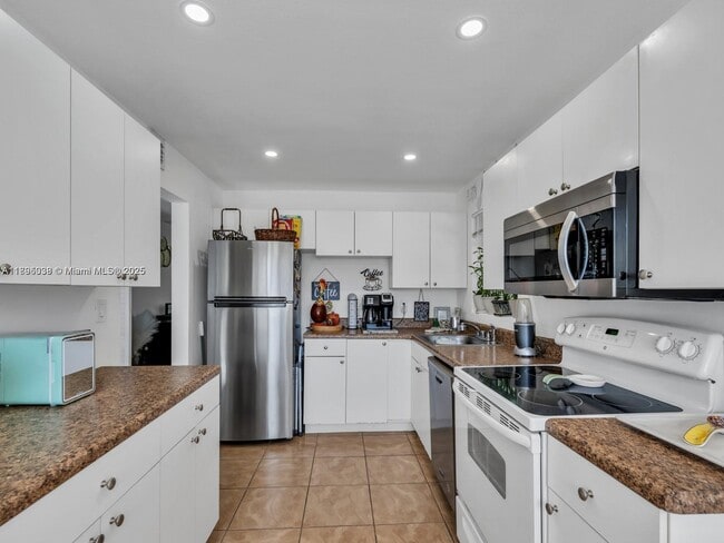 Photo - 8401 Lagos De Campo Blvd Unit 210V