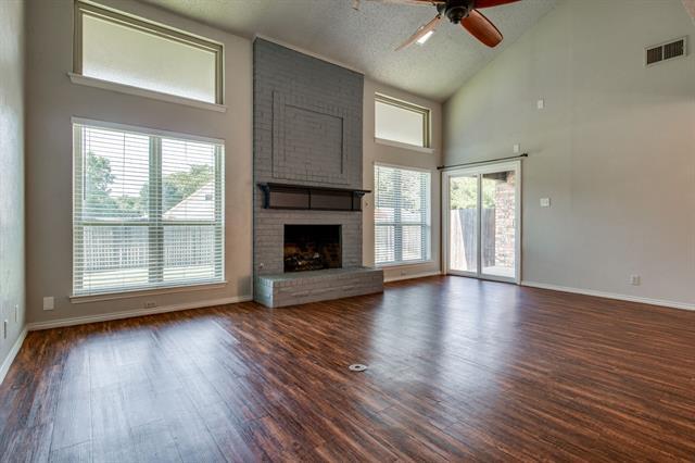 Photo - 1728 Stonegate Dr