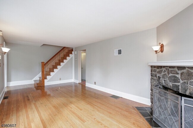 Photo - 30 E Young St