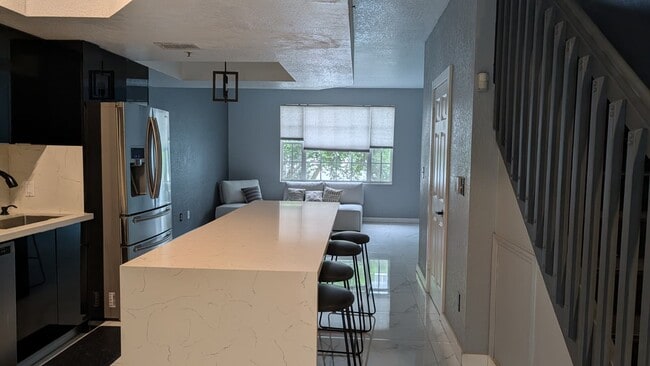 721 SW 148th Ave